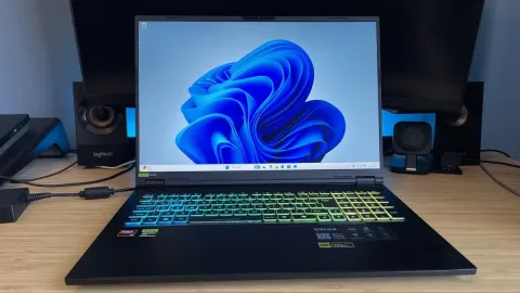 Acer Nitro 18 AI: Uma Opção Acessível para Jogos em Tela Grande