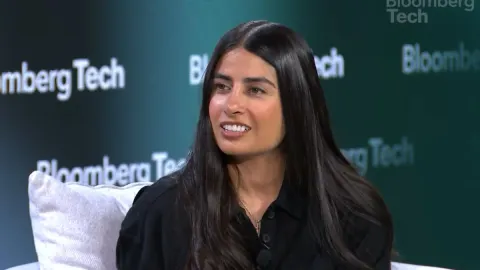 Asha Sharma, CEO da Xbox, é nomeada conselheira do Federal Reserve dos EUA