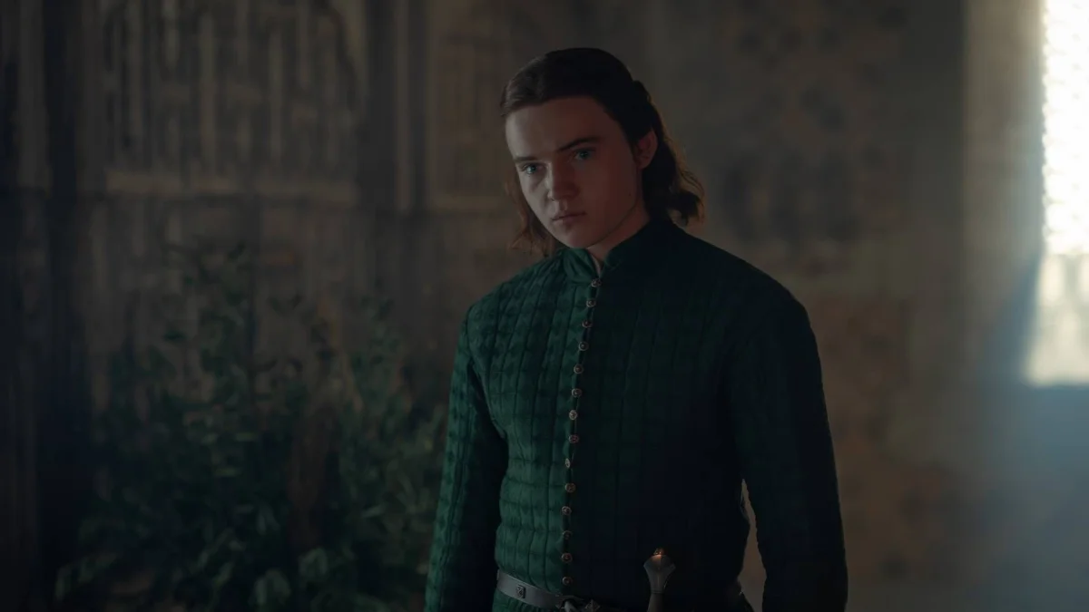 Ator de Daeron Targaryen fala sobre as tensões em Tumbleton na 3ª temporada de House of the Dragon