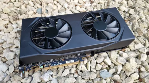 Avaliação da AMD RX 9050 sugere desempenho semelhante ao RTX 3060, mas com discrepâncias estranhas nas especificações