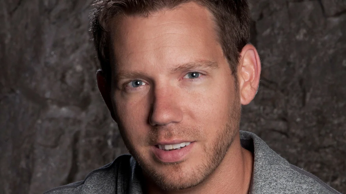 Cliff Bleszinski Pode Retornar ao Desenvolvimento de Jogos