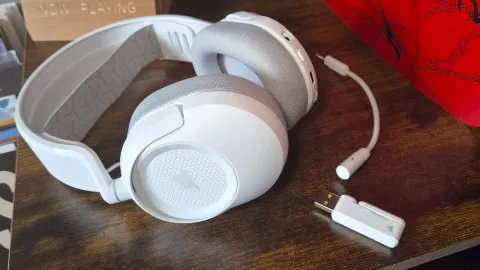 Corsair HS35 V3: O Headset Leve que Combate as Enxaquecas de Verão