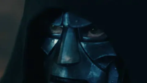 Easter Egg Surpreendente na Armadura do Doutor Destino Liga-o a Shang-Chi
