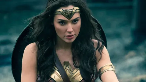 Gal Gadot comenta sobre sua saída como Mulher-Maravilha