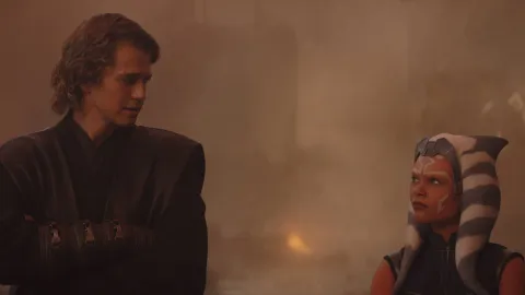 Hayden Christensen quer reunir elenco dos filmes prequels para série de Clone Wars