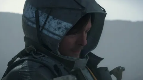 Hideo Kojima lamenta fim da produção de discos físicos pela Sony