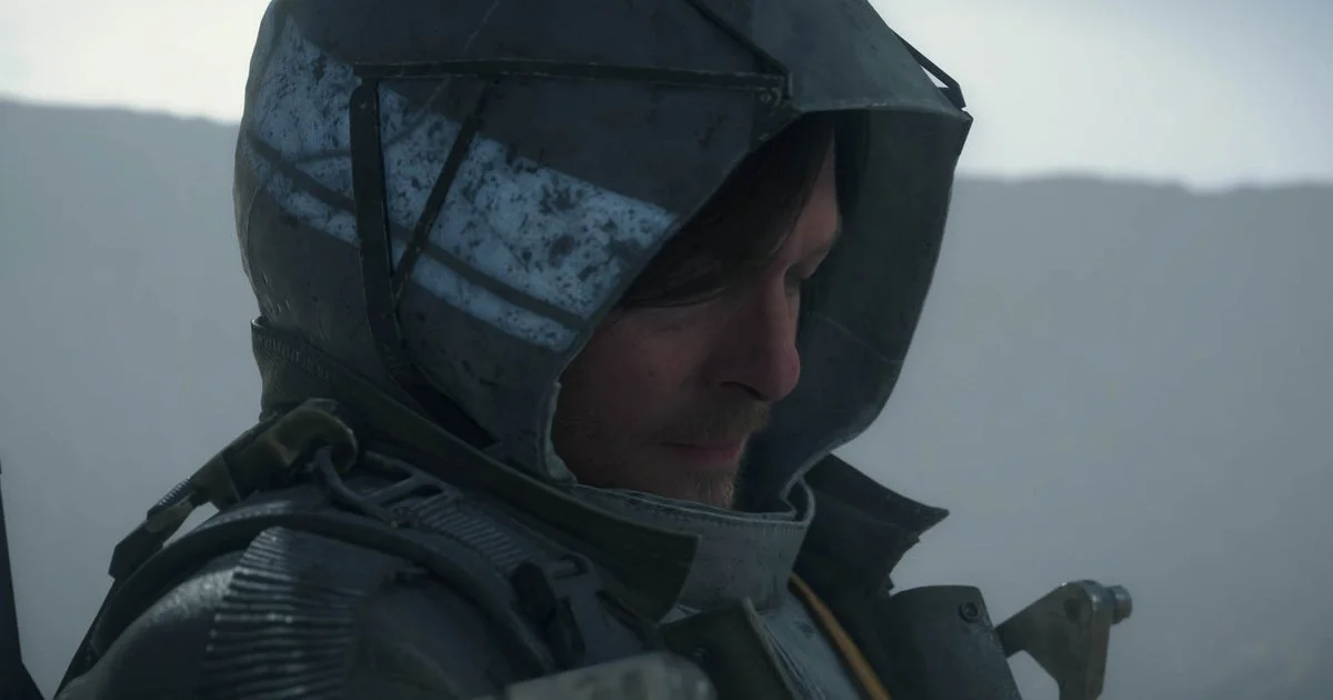 Hideo Kojima lamenta fim da produção de discos físicos pela Sony