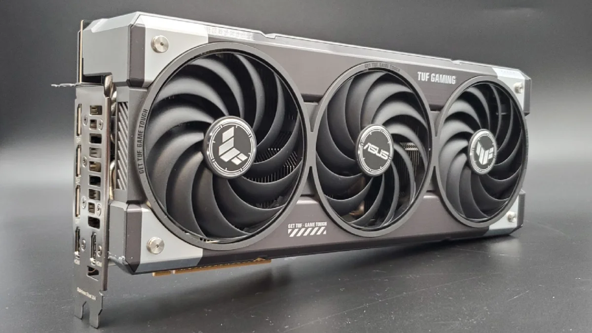 HWMonitor agora exibe dados de pontos quentes térmicos para placas RTX 50