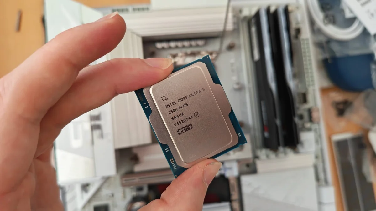 Intel Core Ultra 5 250K Plus: Boa opção de custo-benefício, mas com promessas a cumprir
