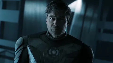 Kyle Chandler afirma que "Lanterns" não será uma história lenta após o cliffhanger do episódio 1
