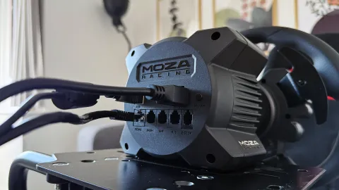 Moza Racing se une à PlayStation para criar volantes de simulação