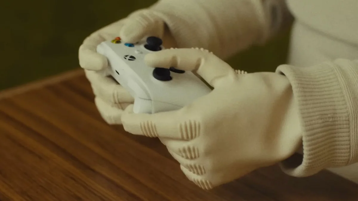 Robô NEO pode operar controle do Xbox e realizar tarefas estranhas