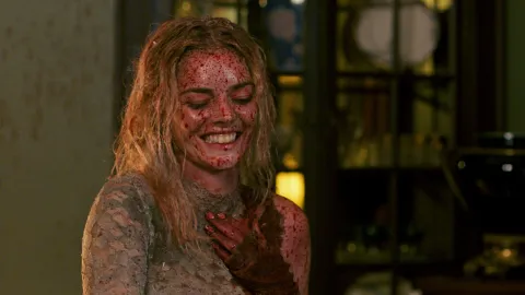Samara Weaving é escalada como Emma Frost no filme dos X-Men do MCU