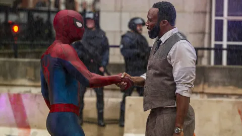 Teoria dos fãs sobre identidade secreta de Peter Parker em Spider-Man: Brand New Day